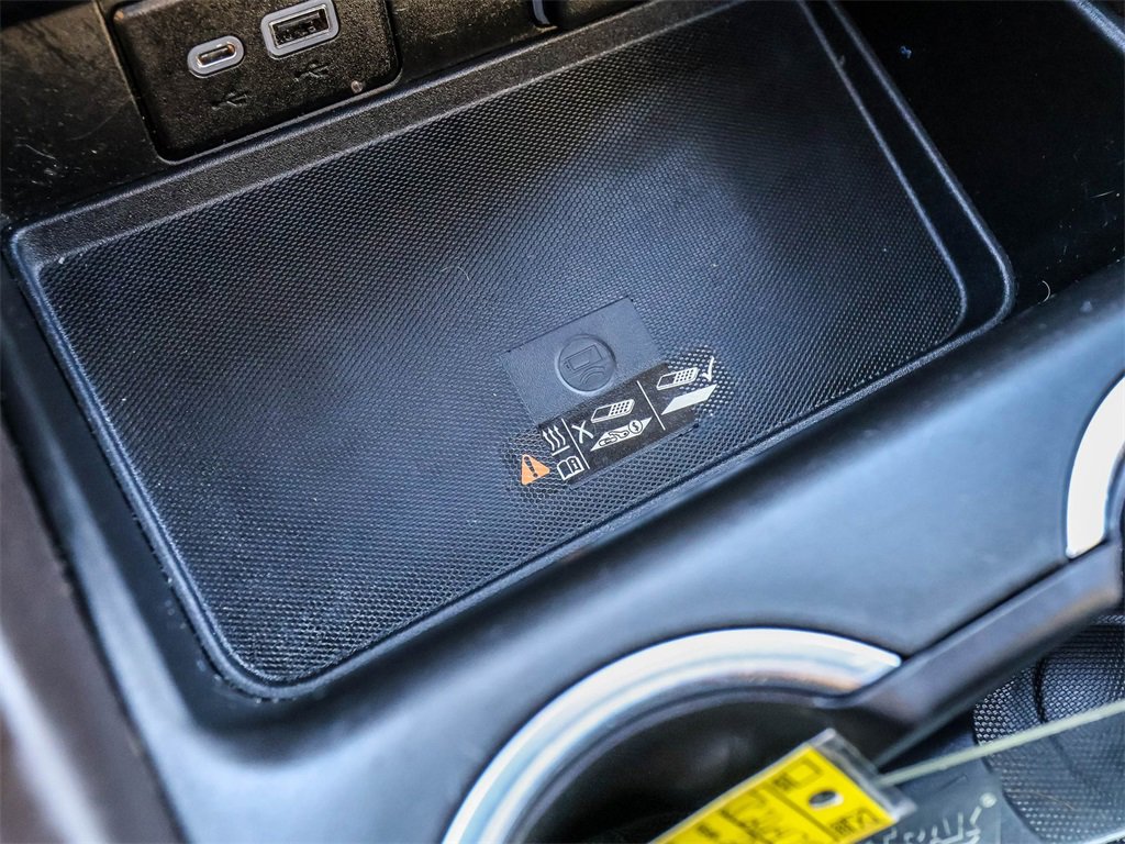 Used 2022 Chevrolet Tahoe LT w/ LT Signature Package image 33