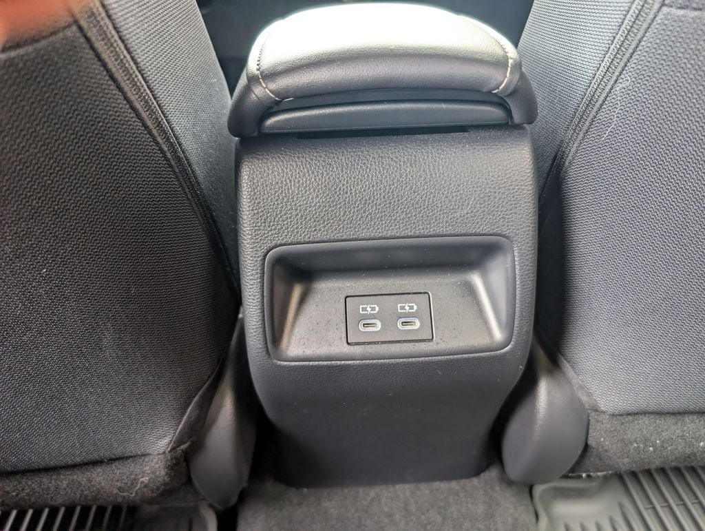 Used 2024 Toyota Corolla SE w/ SE Package FWD image 31