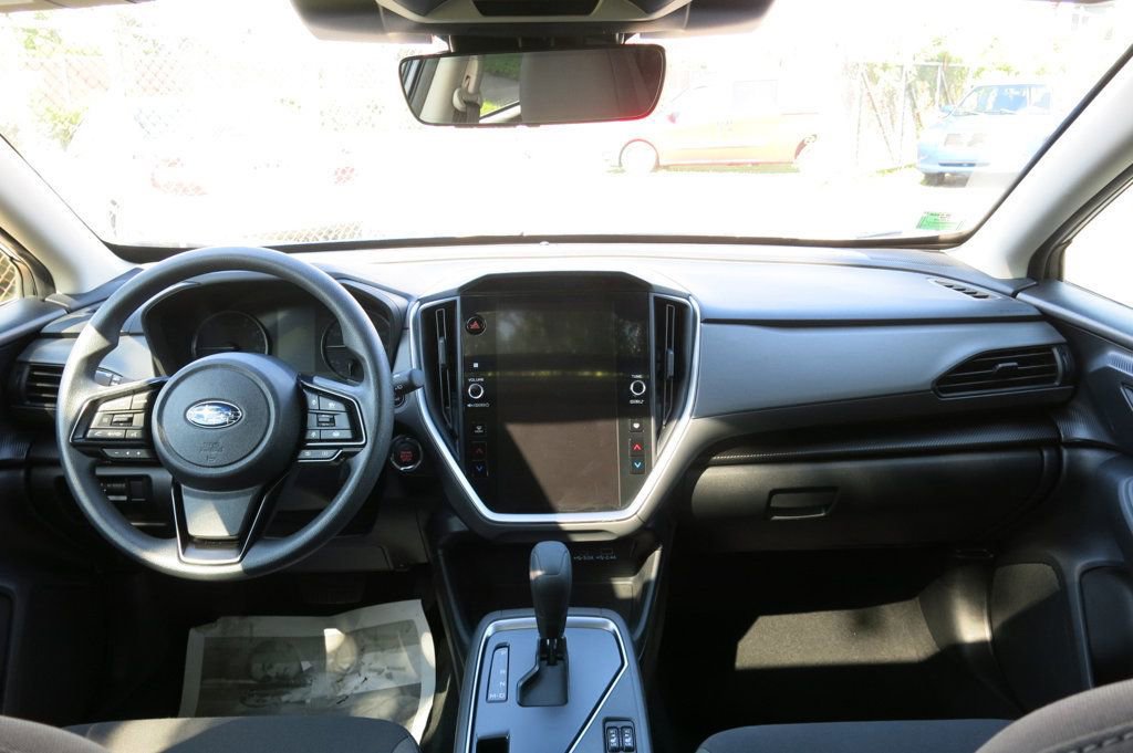 Used 2025 Subaru Crosstrek 2.0i Premium image 19