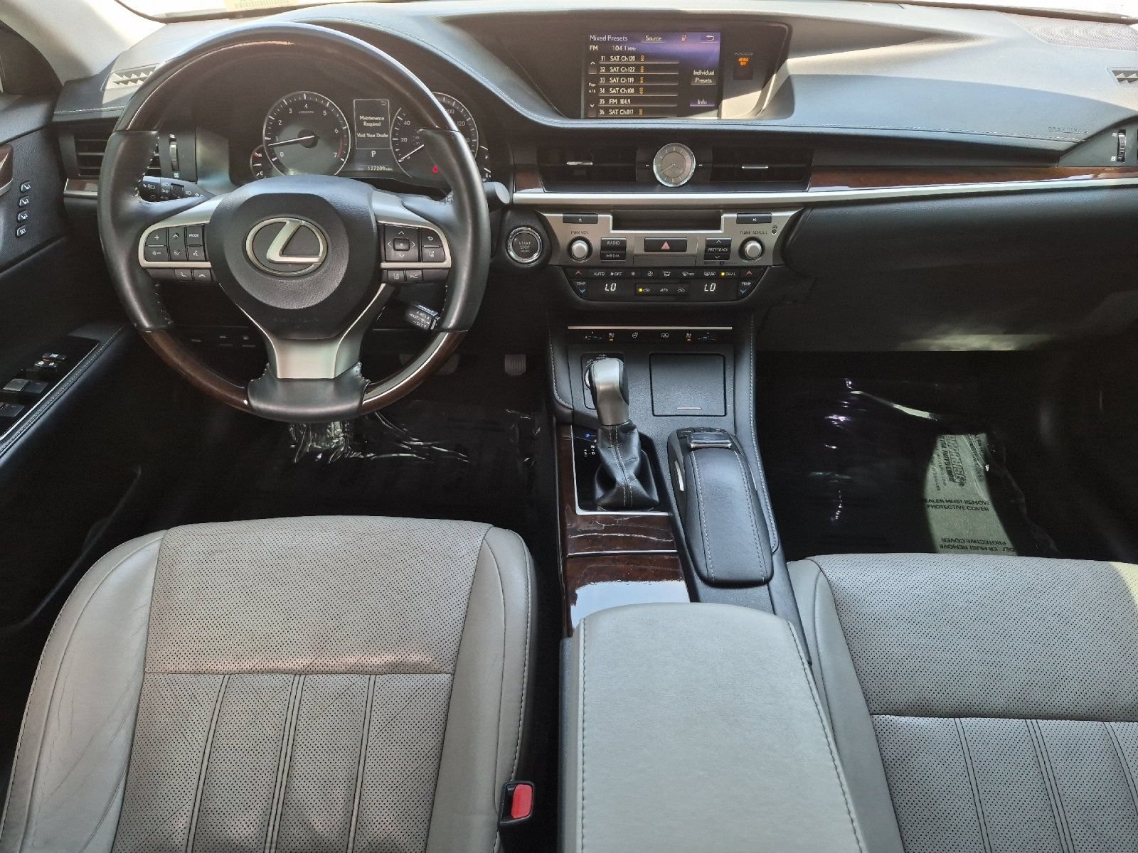 Used 2017 Lexus ES 350 w/ Luxury Package FWD image 13