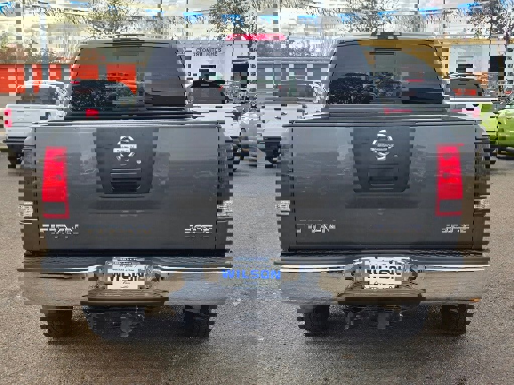 Used 2004 Nissan Titan SE image 4