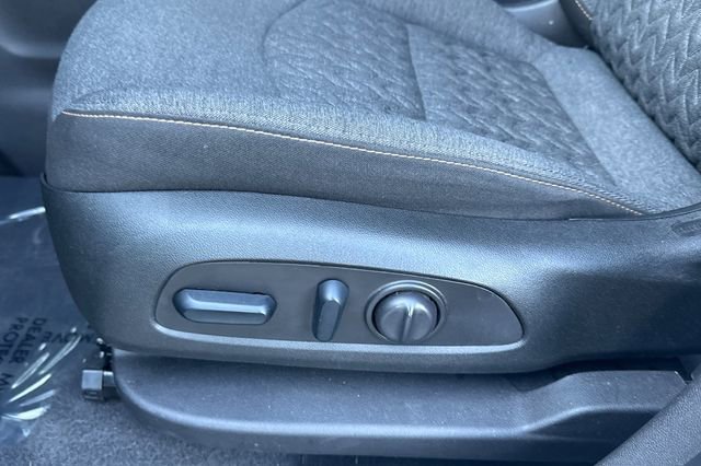 Used 2024 Chevrolet Equinox LT FWD image 13