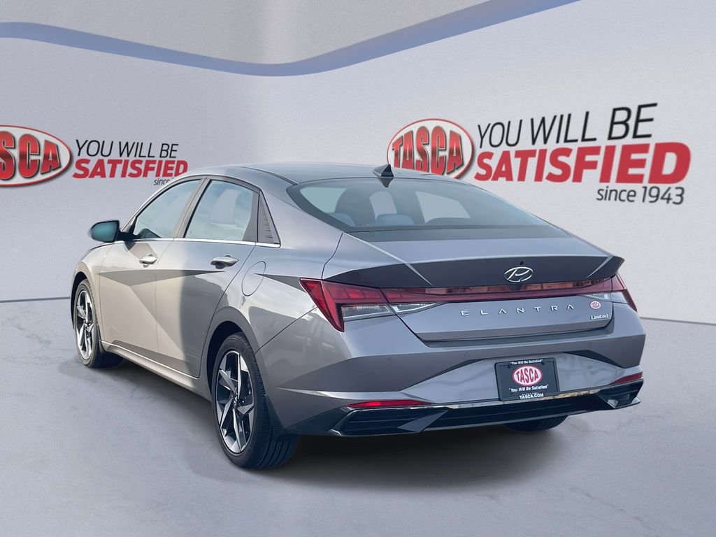 Used 2023 Hyundai Elantra Limited image 8