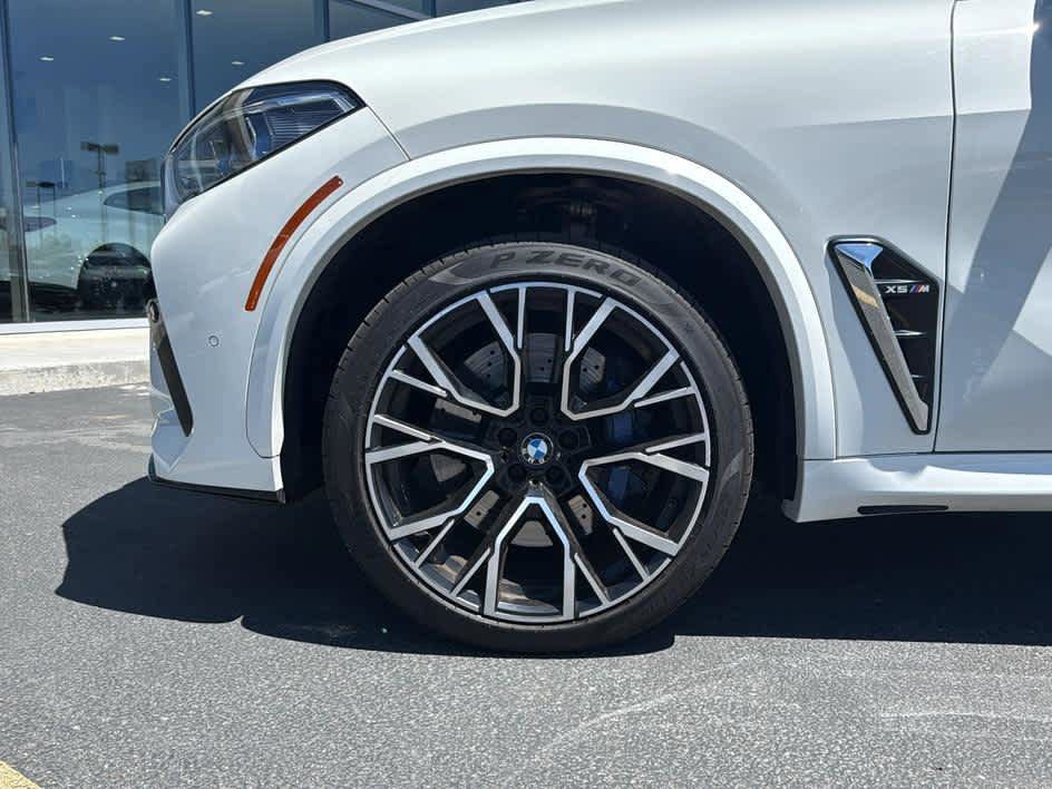 Used 2021 BMW X5 M w/ Executive Package AWD/4WD image 9