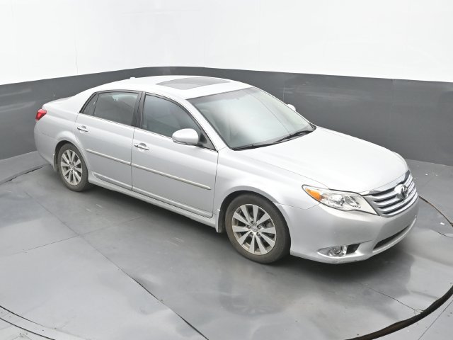 Used 2011 Toyota Avalon Limited FWD image 13