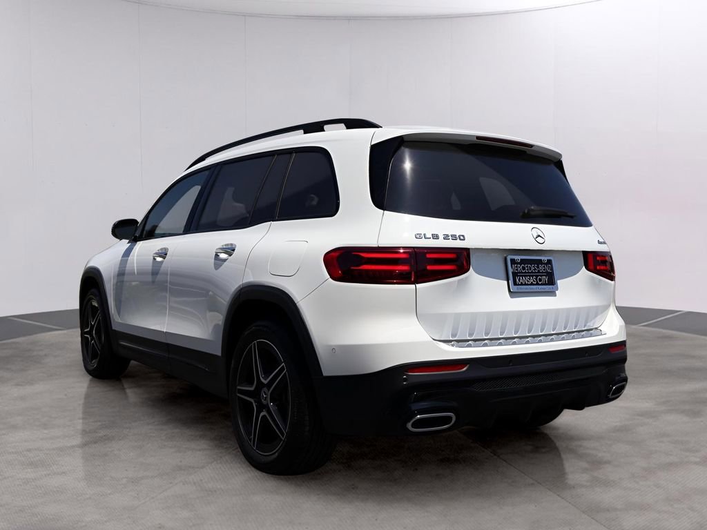 Certified 2025 Mercedes-Benz GLB 250 4MATIC image 5
