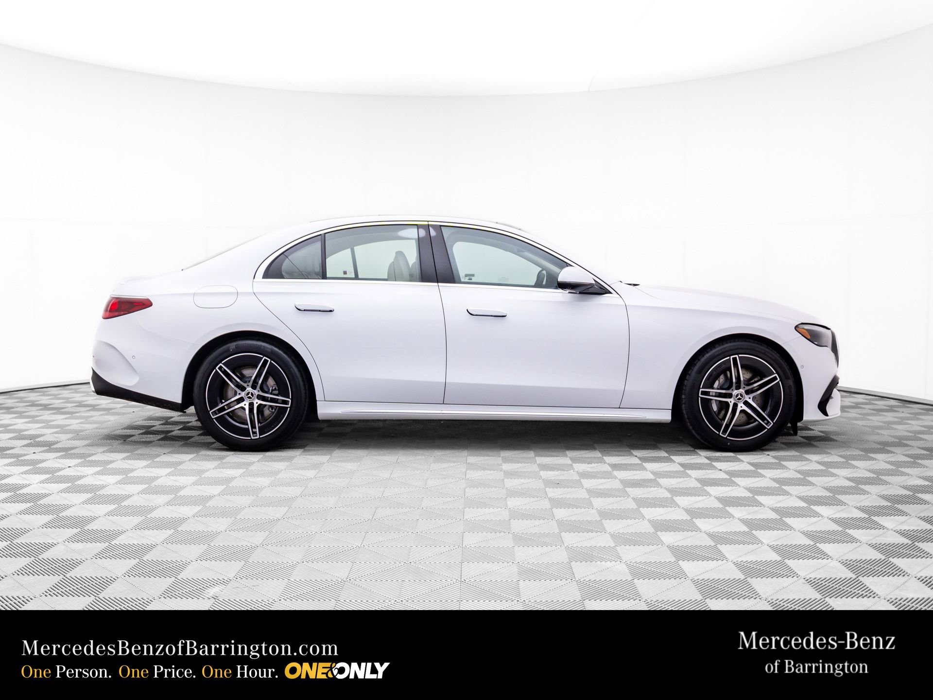 New 2026 Mercedes-Benz E 450 4MATIC Sedan image 7