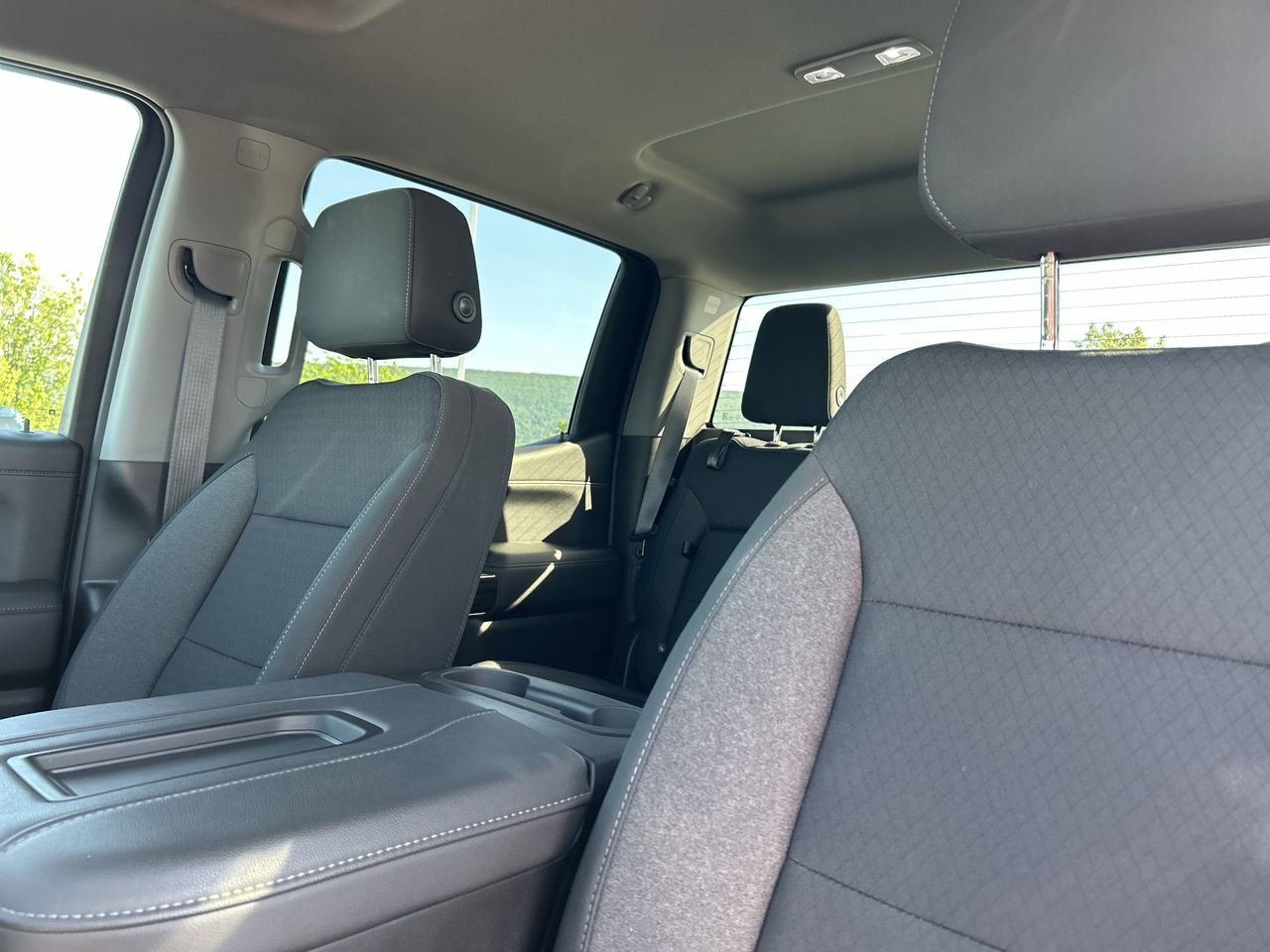 Used 2021 Chevrolet Silverado 1500 LT Trail Boss w/ Bed Protection Package AWD/4WD image 23