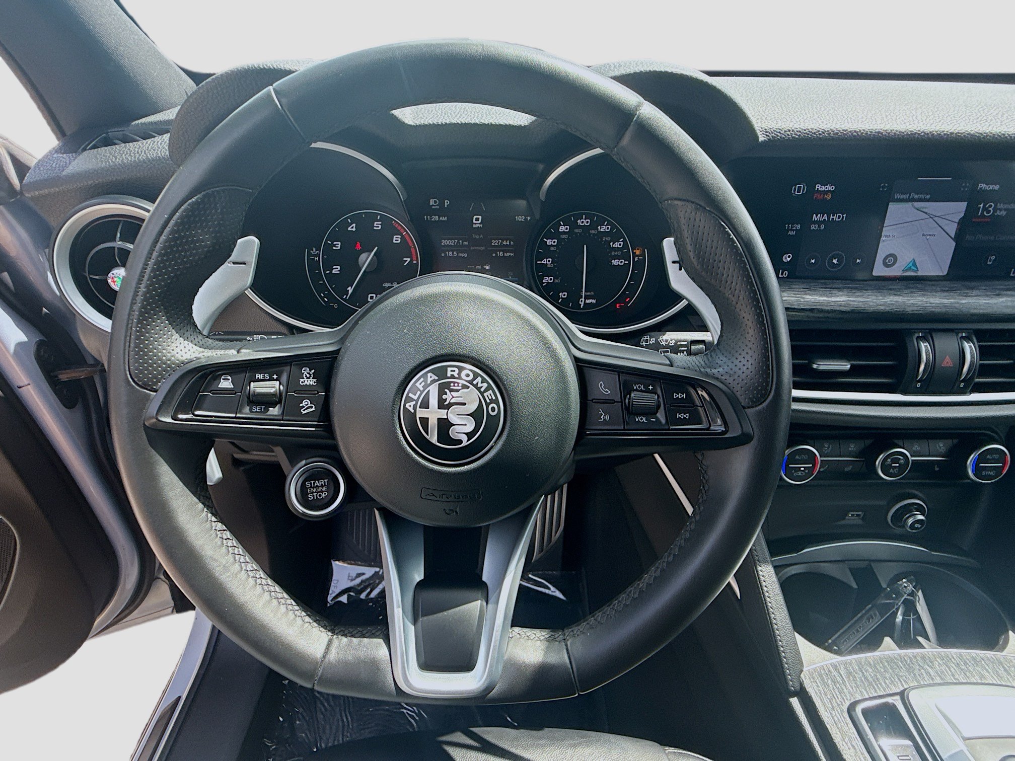 Used 2023 Alfa Romeo Stelvio Sprint RWD image 8