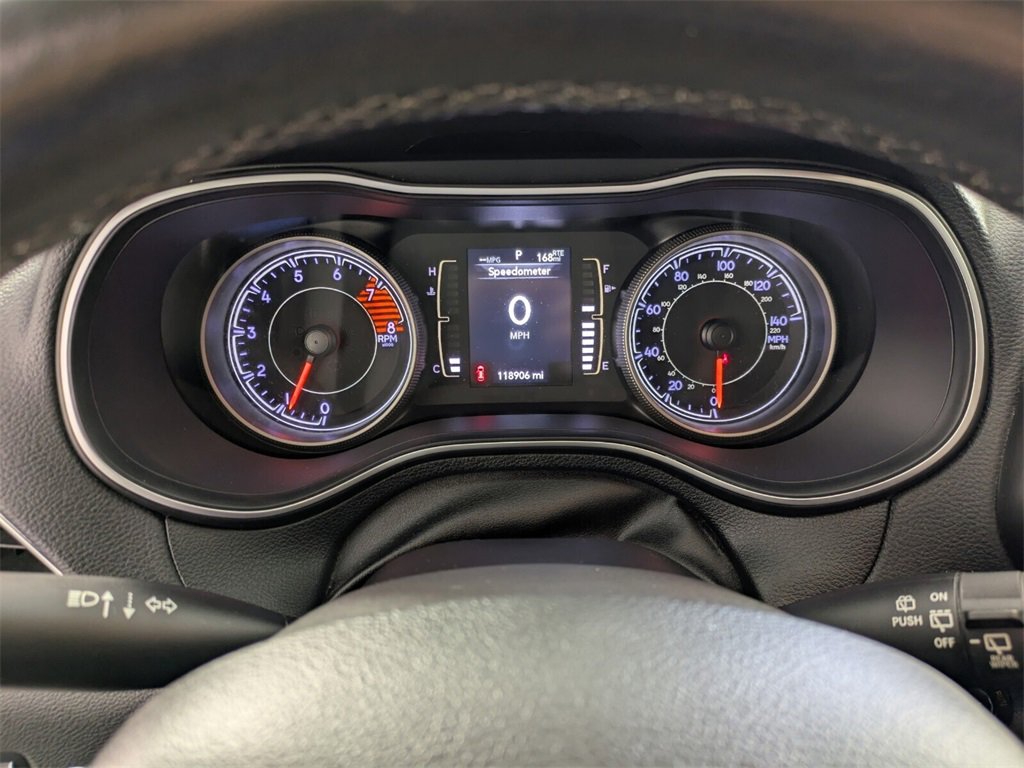 Used 2019 Jeep Cherokee Latitude Plus w/ Comfort/Convenience Group image 23