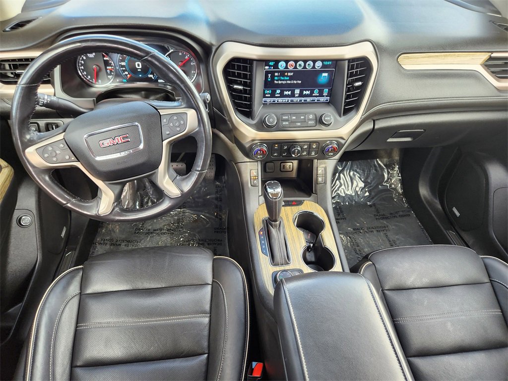 Used 2019 GMC Acadia Denali w/ Technology Package image 2