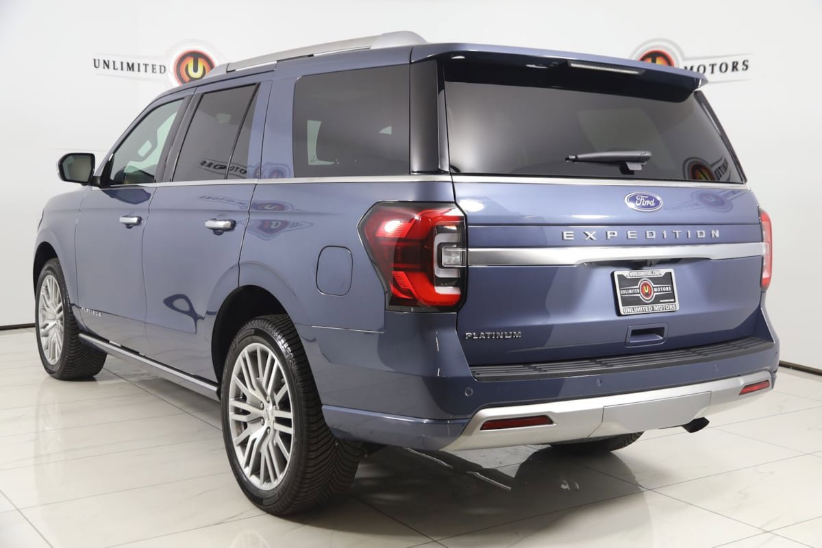 Used 2023 Ford Expedition Platinum AWD/4WD image 4