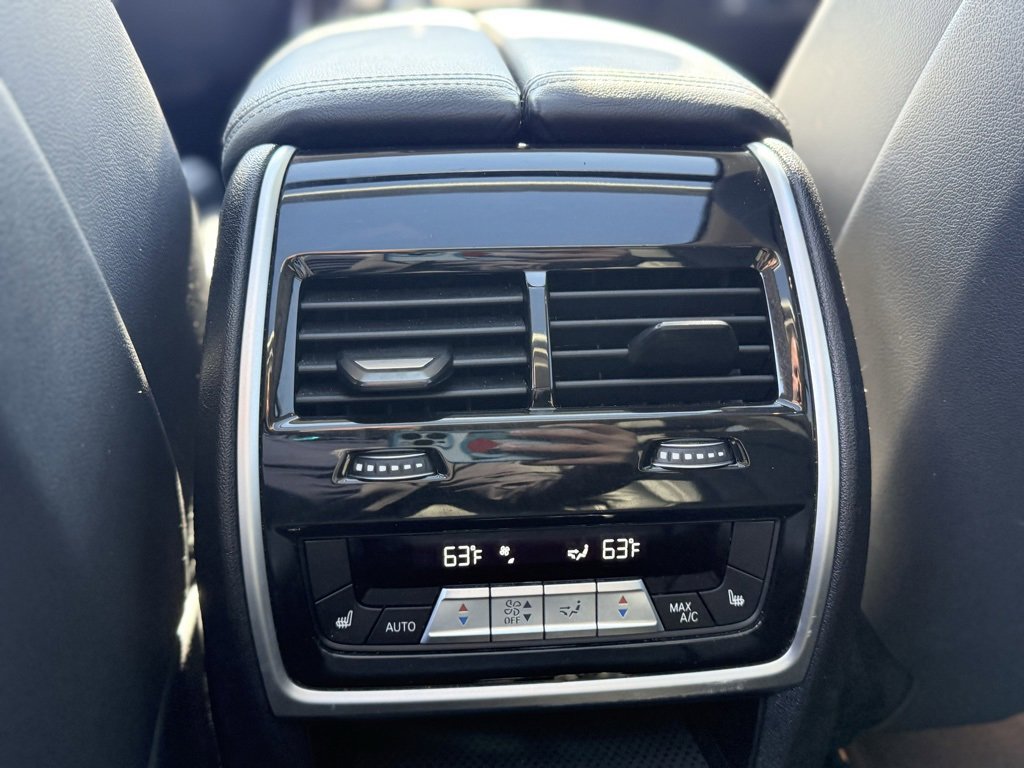 Used 2021 BMW X7 xDrive40i image 22