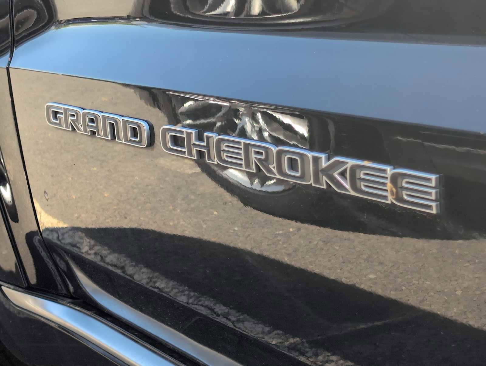 Used 2020 Jeep Grand Cherokee Summit w/ Platinum Series Group image 13