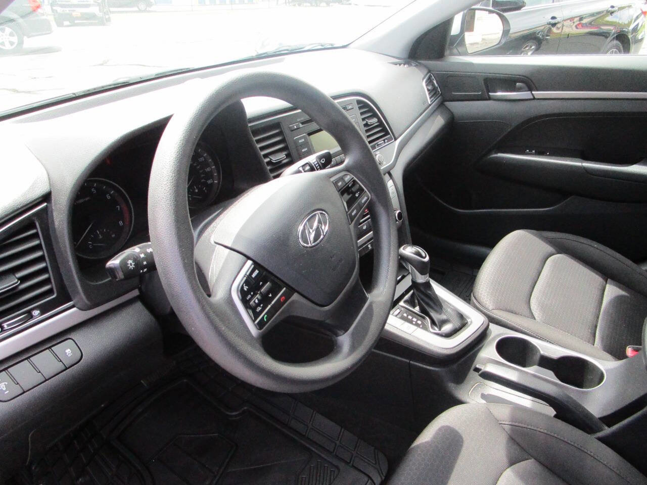 Used 2018 Hyundai Elantra SE image 8