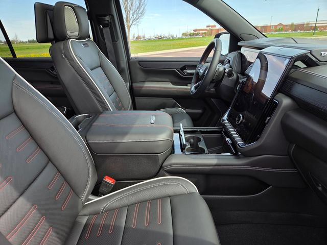 New 2026 GMC Yukon XL AT4 Ultimate AWD/4WD image 35