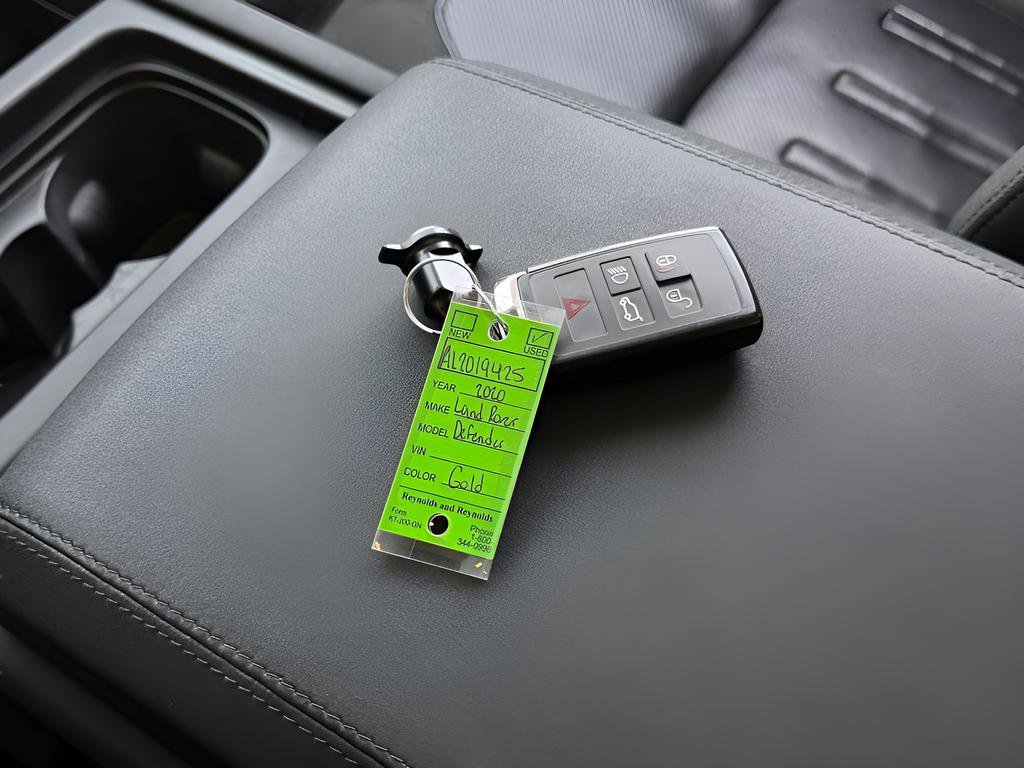 Used 2020 Land Rover Defender 110 SE image 29