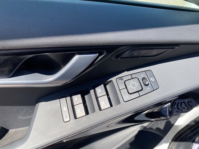 Used 2023 Kia Niro Wave FWD image 8