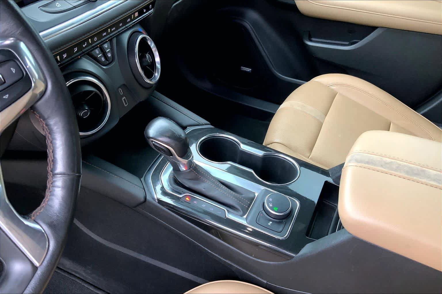Used 2020 Chevrolet Blazer Premier FWD image 17