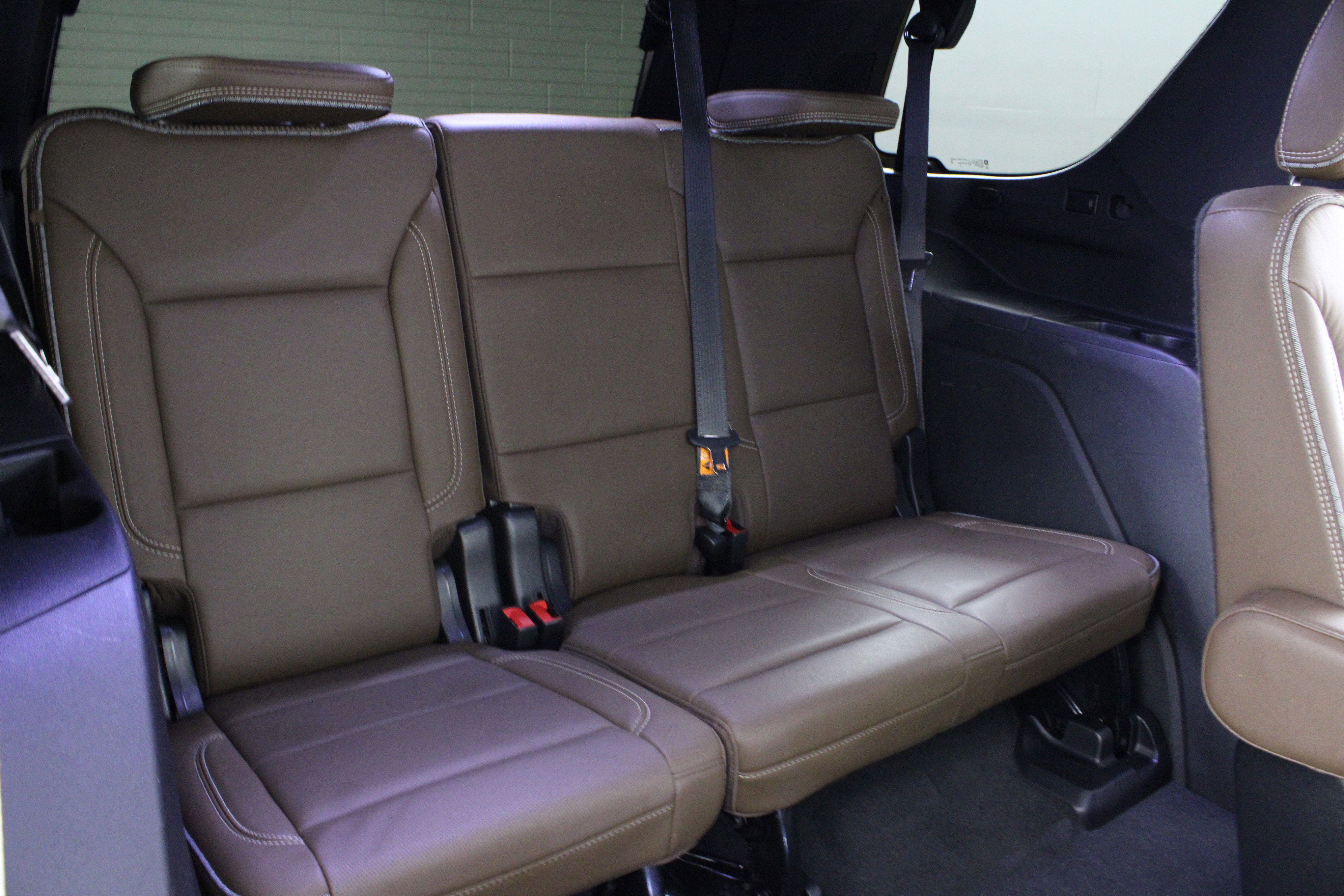 Used 2023 Chevrolet Tahoe High Country w/ Premium Package 2 image 17