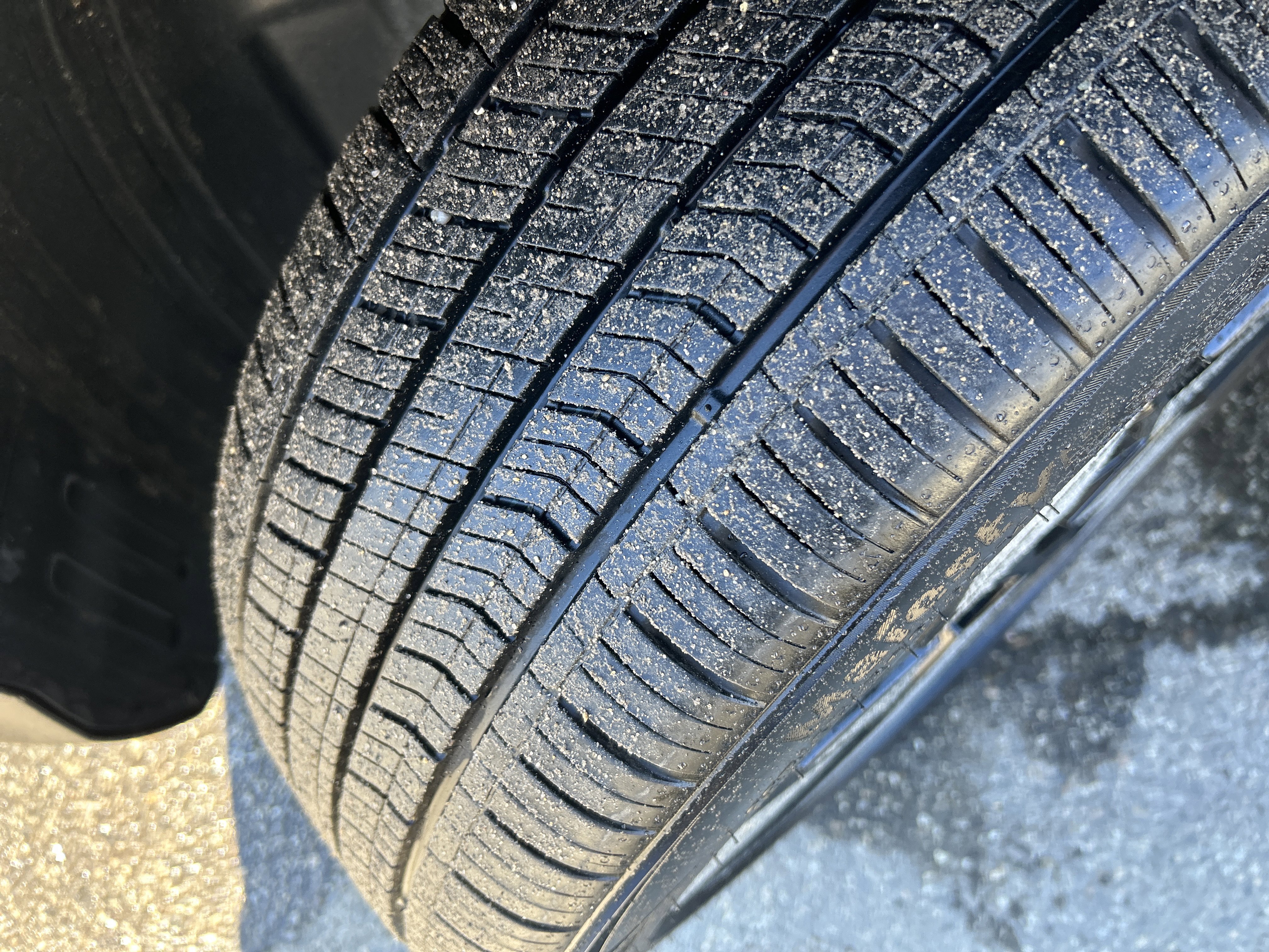 Certified 2025 Hyundai Kona Limited image 13