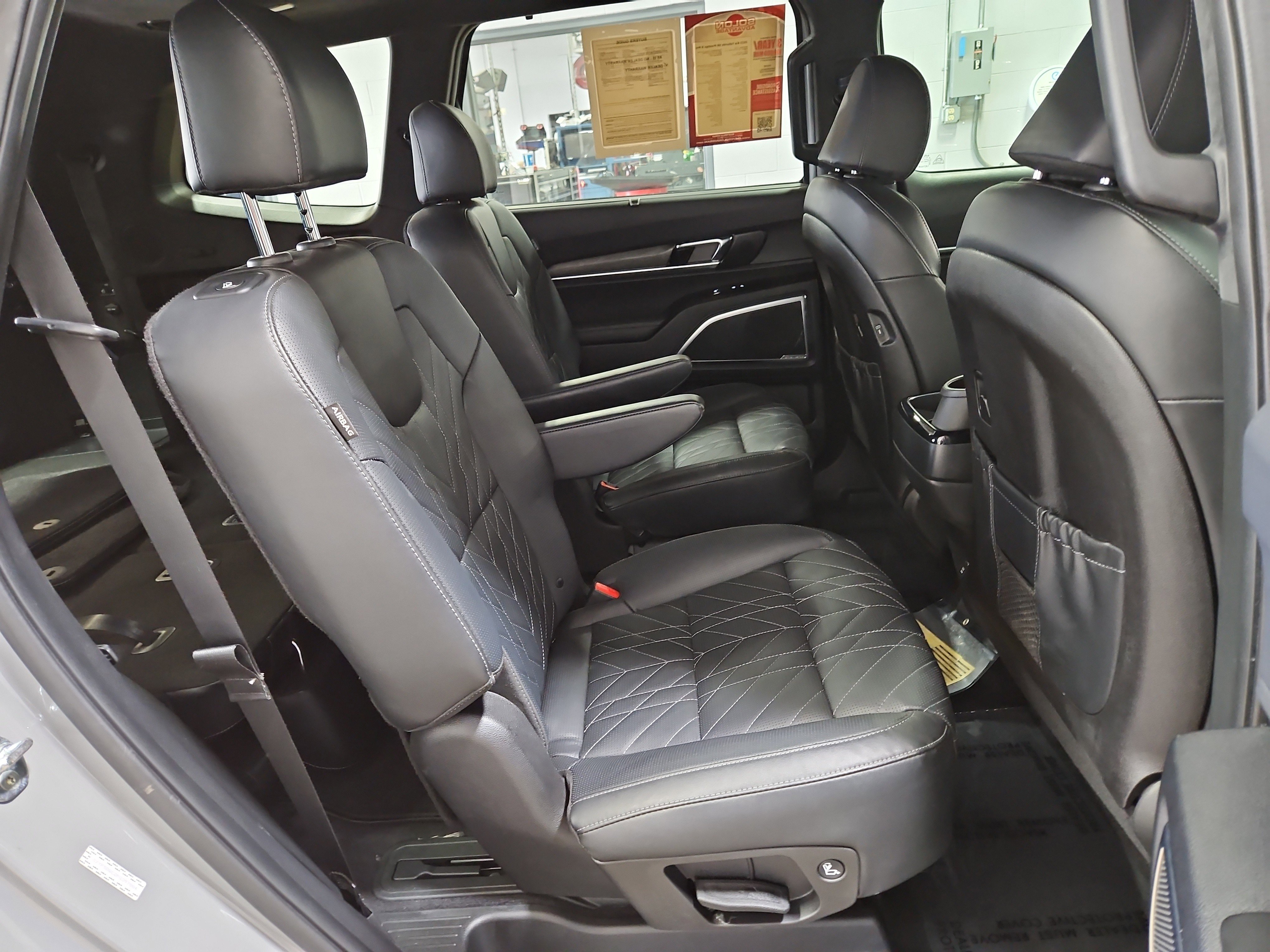 Used 2023 Kia Telluride SX Prestige X-Pro image 16
