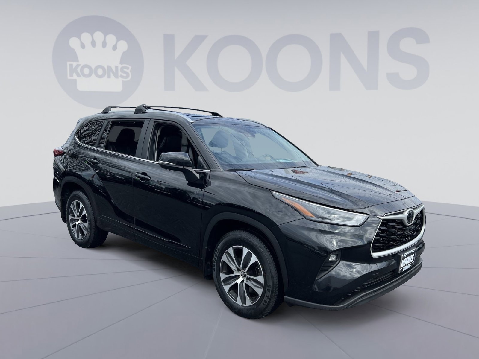 Used 2023 Toyota Highlander XLE image 10