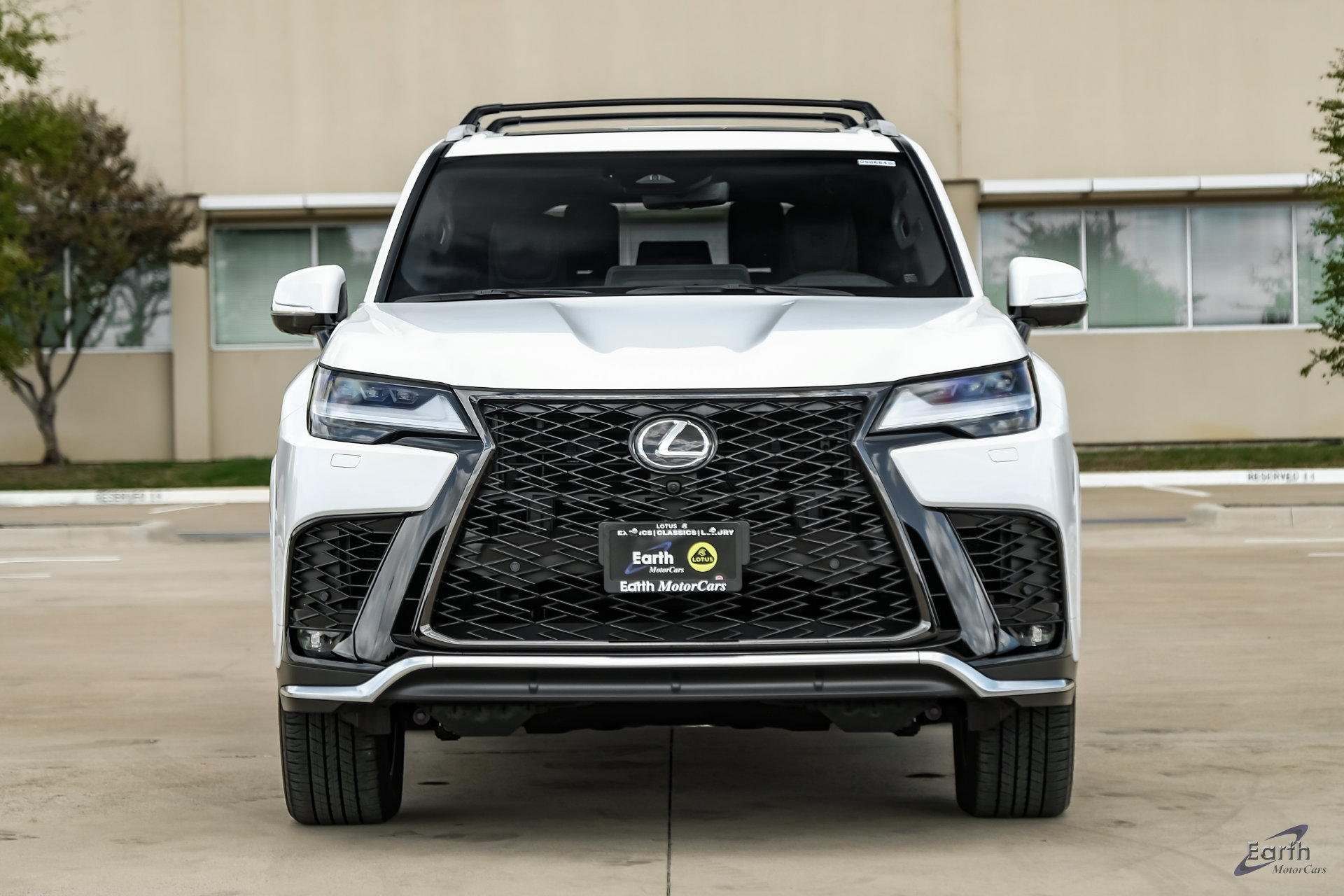 Used 2026 Lexus LX 600 F Sport w/ Accessory Package (Z1) AWD/4WD image 28