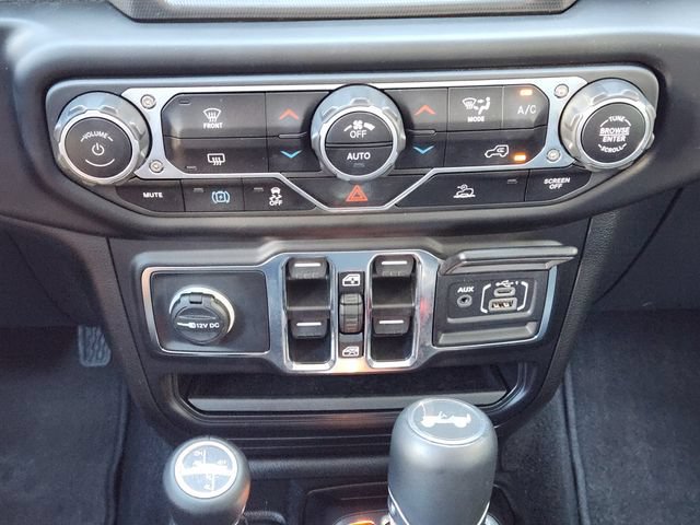 Used 2023 Jeep Wrangler Unlimited Sahara AWD/4WD image 22