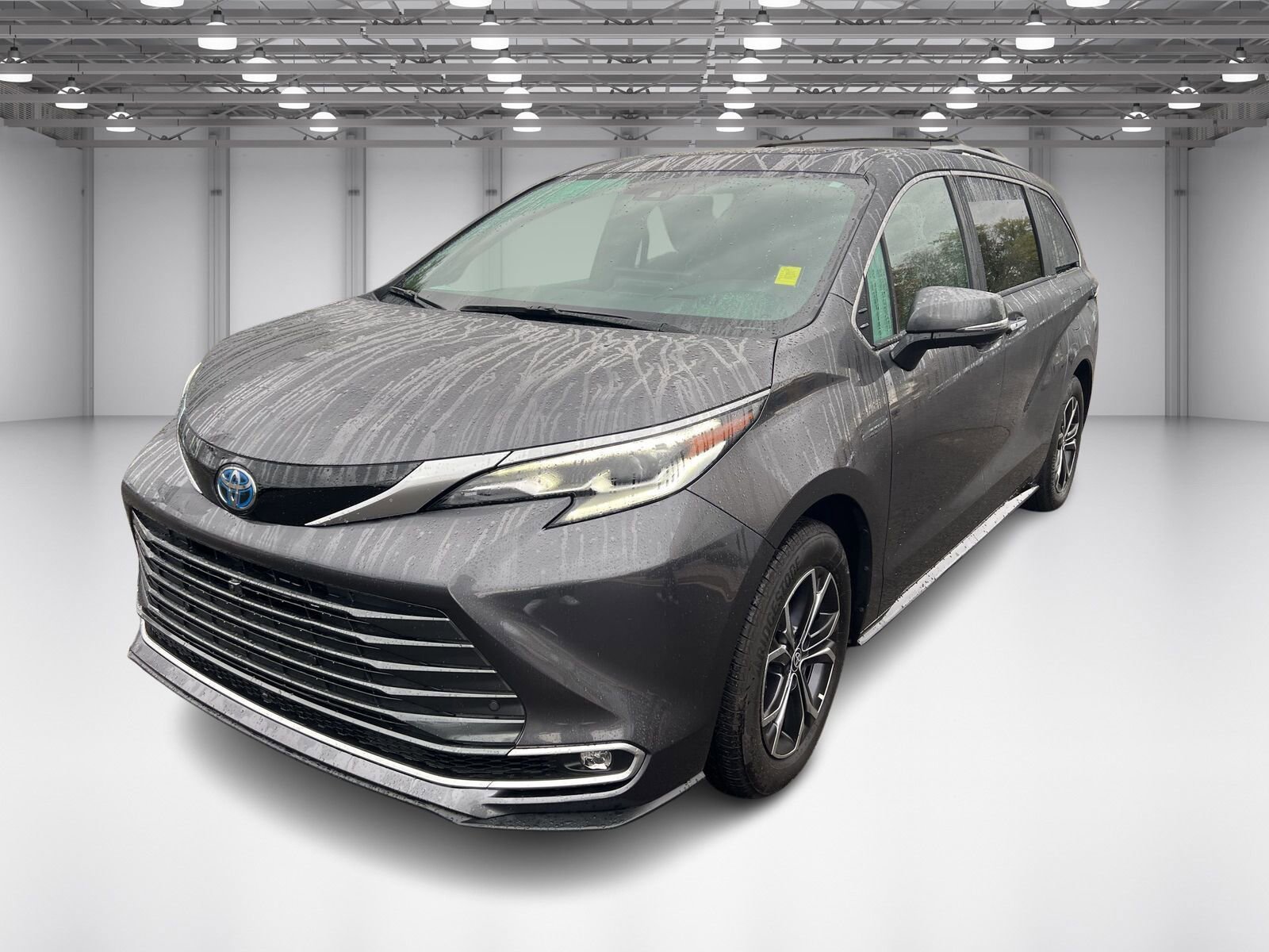 Used 2025 Toyota Sienna Platinum