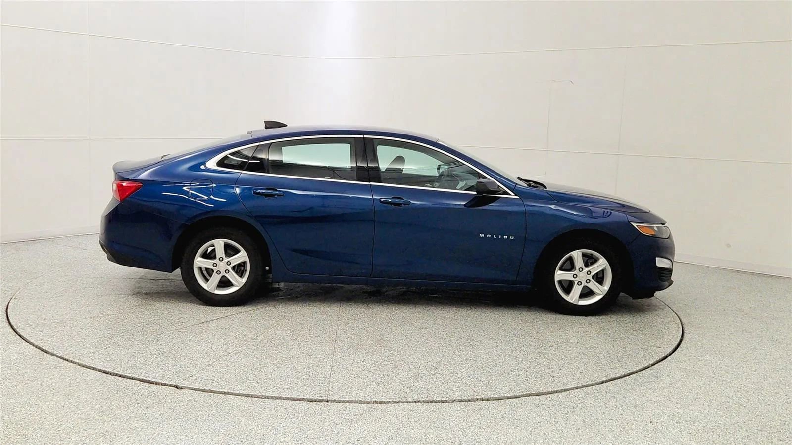 Used 2019 Chevrolet Malibu LS w/ Driver Confidence Package FWD image 8