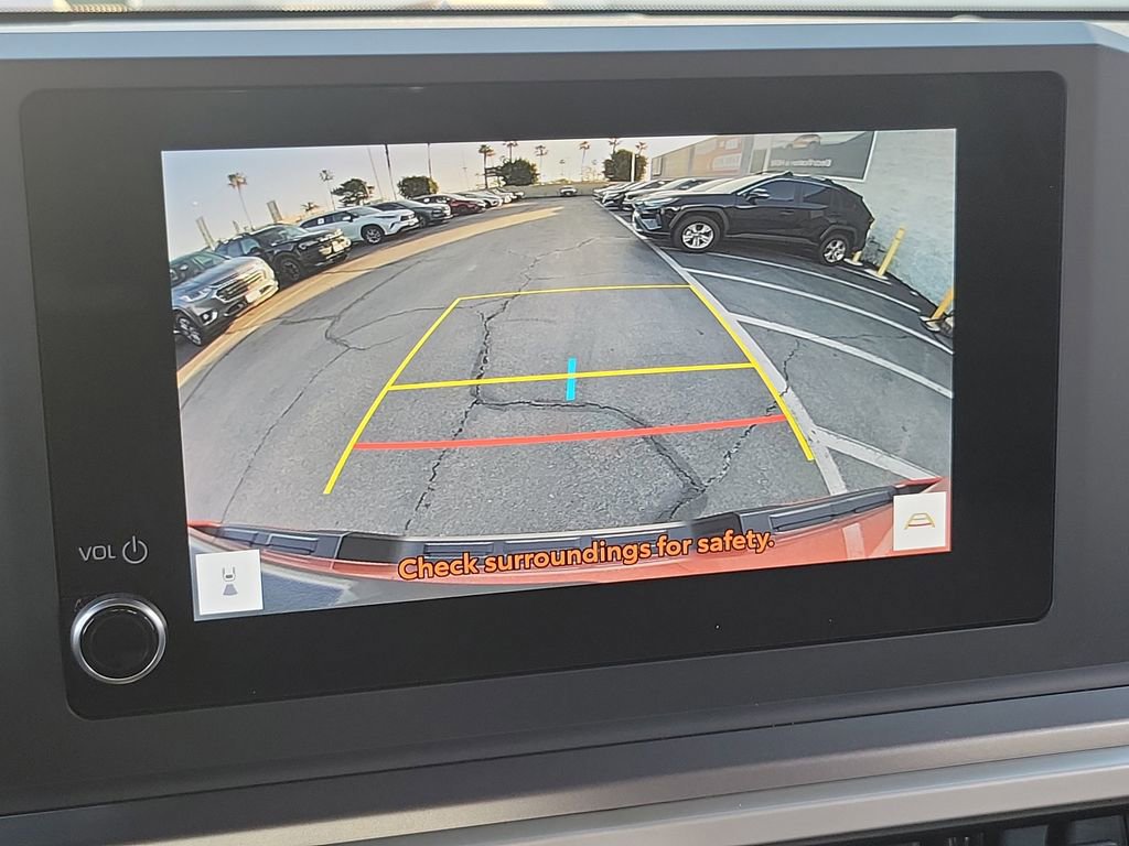 Used 2025 Toyota Tacoma TRD Sport image 9