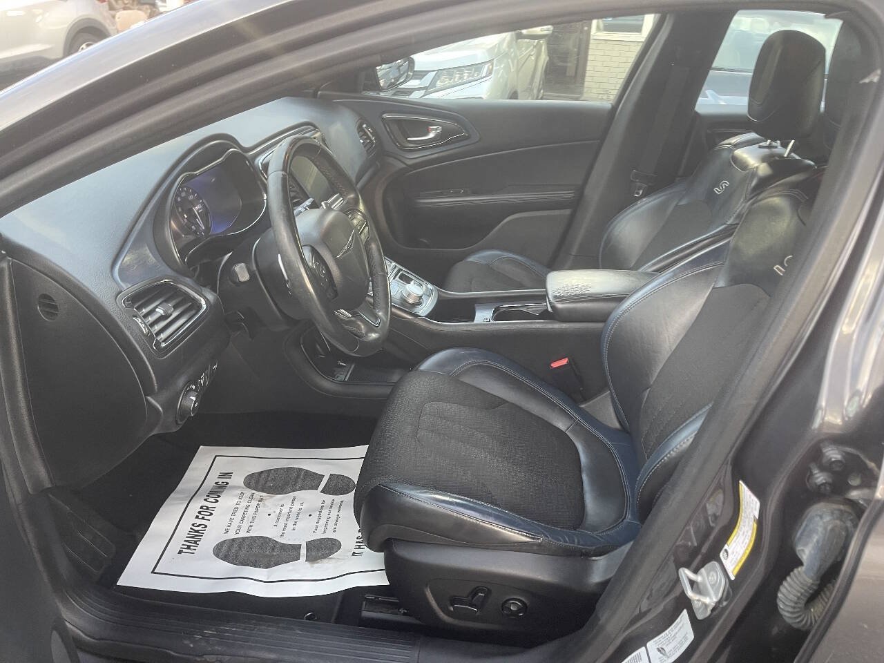 Used 2016 Chrysler 200 S w/ Comfort Group FWD image 11