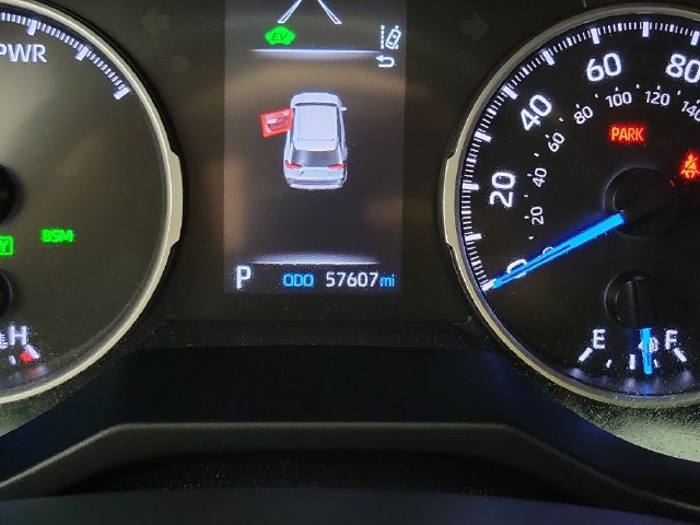 Used 2022 Toyota RAV4 SE AWD/4WD image 2