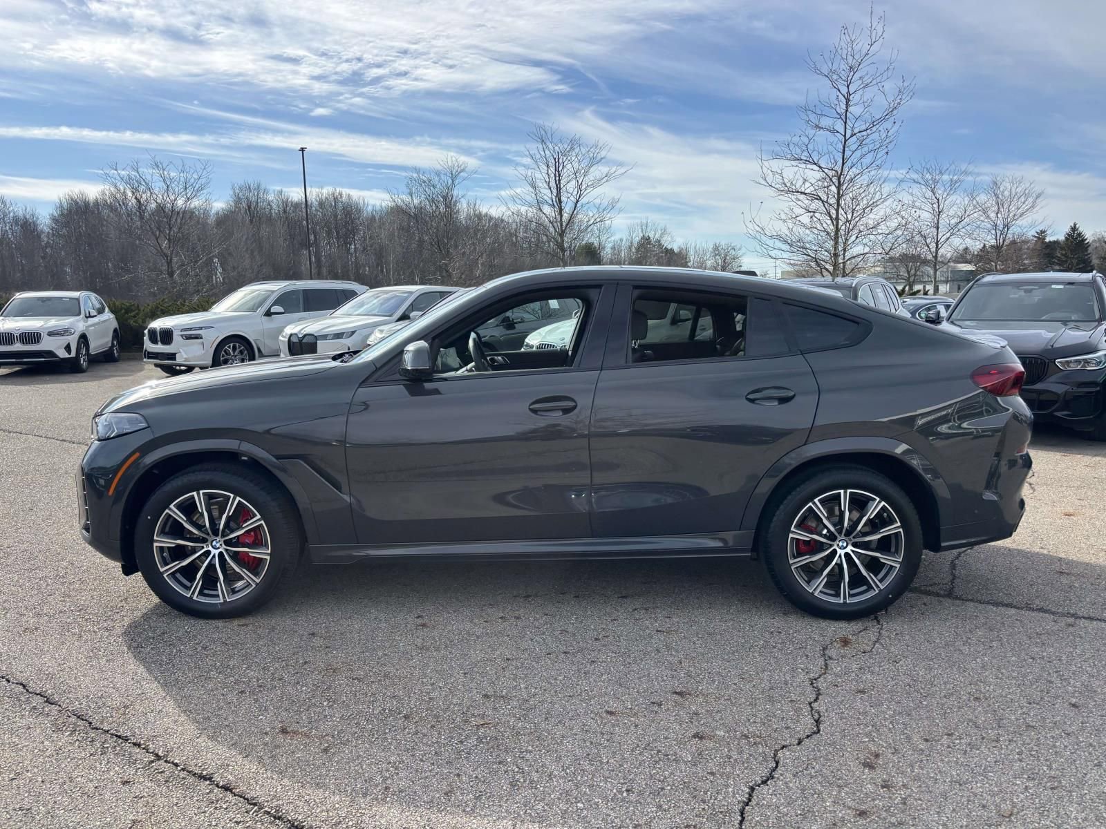 New 2026 BMW X6 xDrive40i w/ Climate Comfort Package image 4