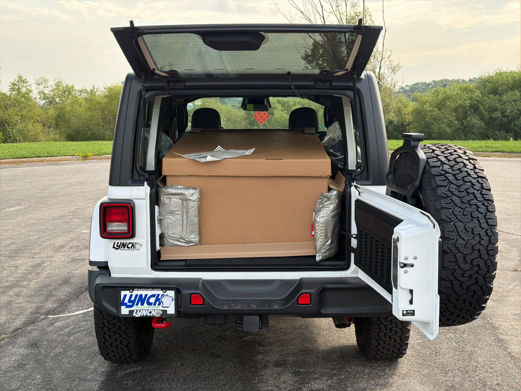 New 2026 Jeep Wrangler Unlimited Sport w/ Dual Top Group AWD/4WD image 29