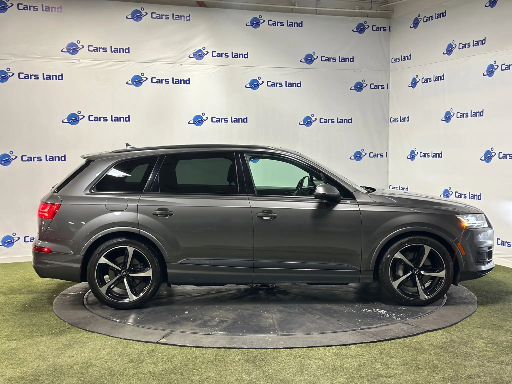 Used 2019 Audi Q7 3.0T Premium Plus w/ Premium Plus Package image 4