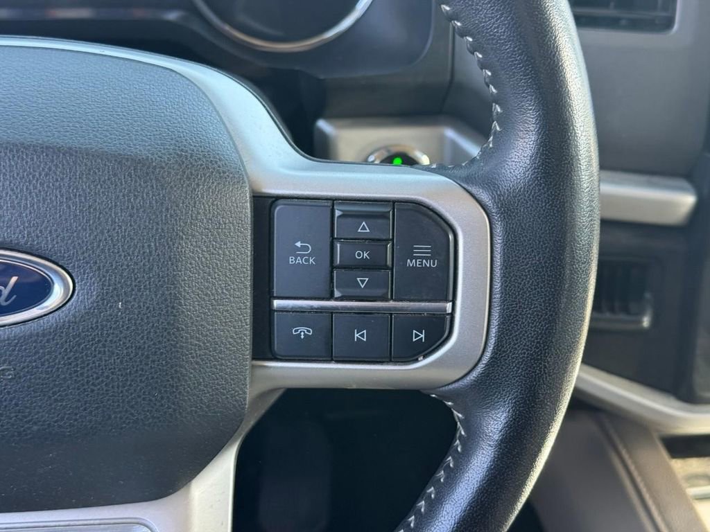Used 2022 Ford Expedition XLT image 12