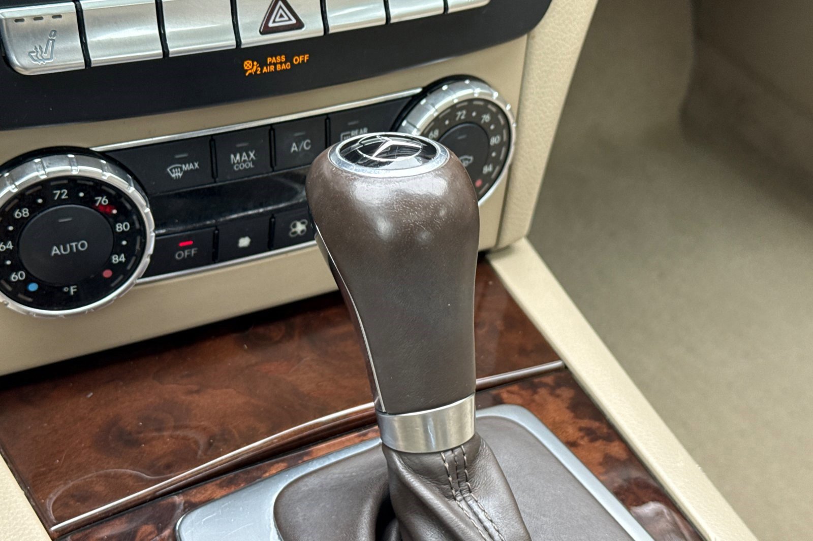Used 2014 Mercedes-Benz C 250 Sedan image 17