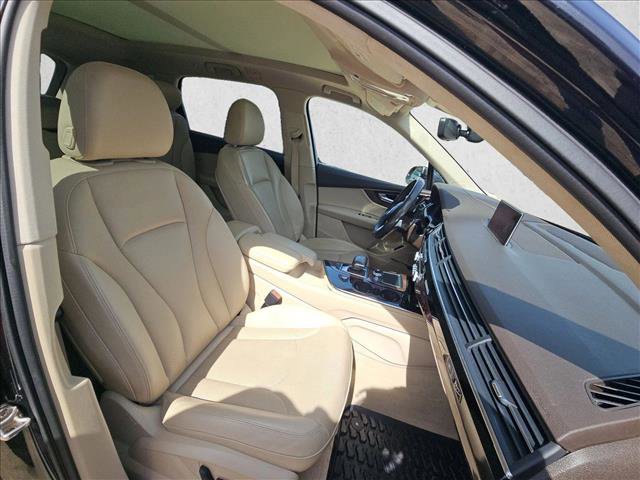 Used 2018 Audi Q7 3.0T Prestige w/ Prestige Package image 20