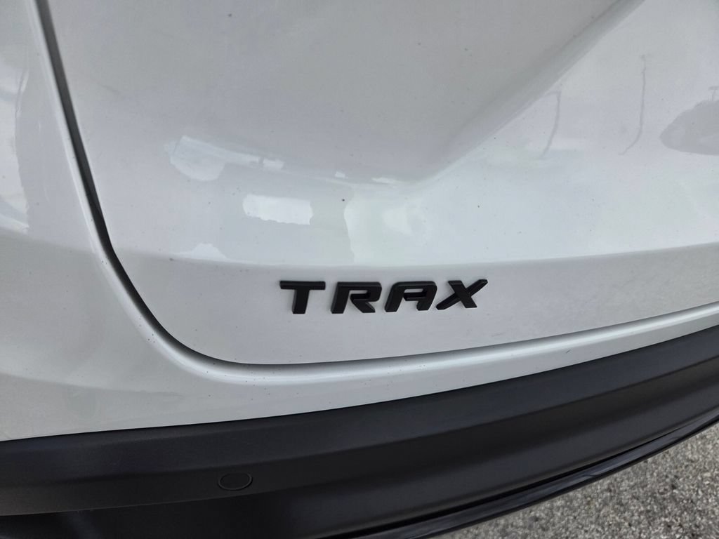 Used 2025 Chevrolet Trax RS w/ Driver Confidence Package FWD image 10