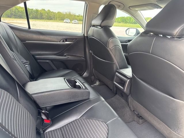 Used 2024 Toyota Camry SE image 16