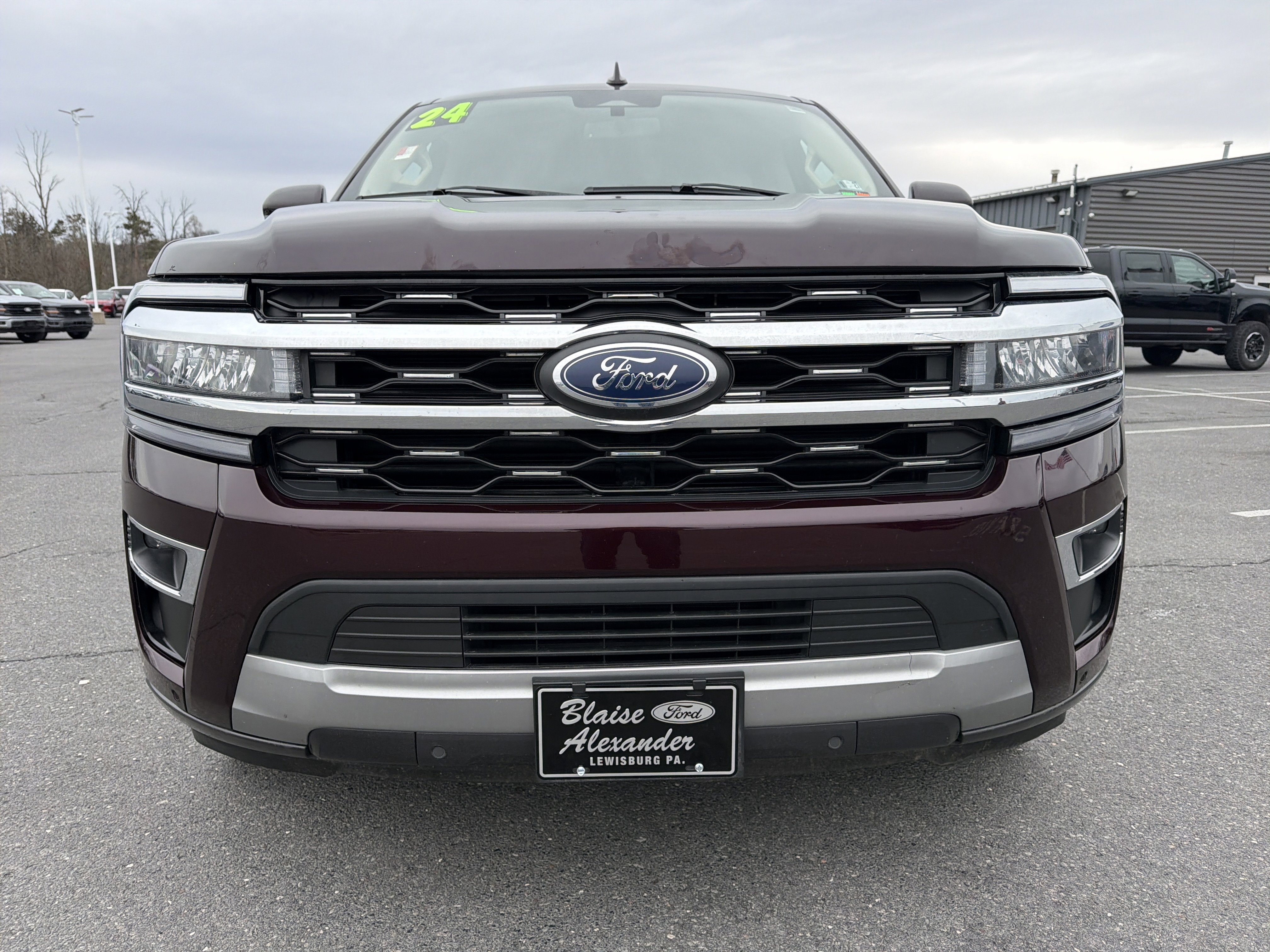 Used 2024 Ford Expedition Max Limited image 9