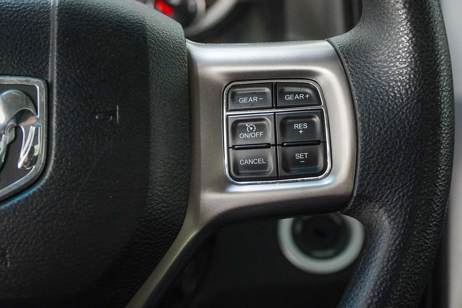 Used 2022 RAM 1500 Classic SLT AWD/4WD image 24