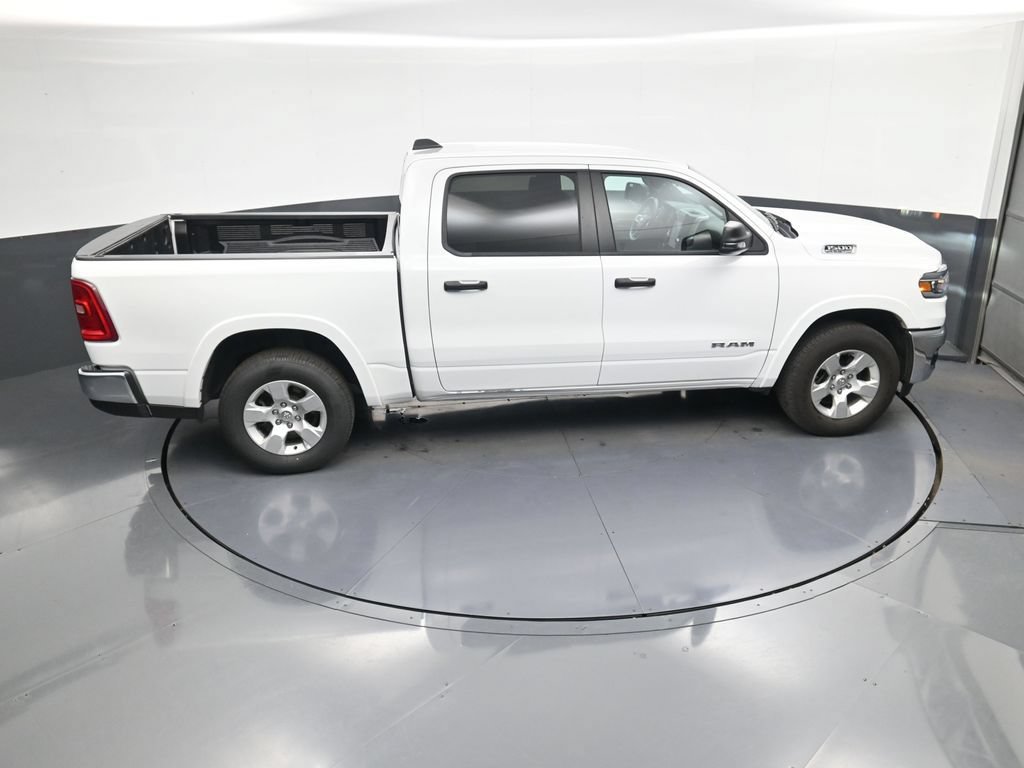 Used 2025 RAM 1500 Big Horn AWD/4WD image 32