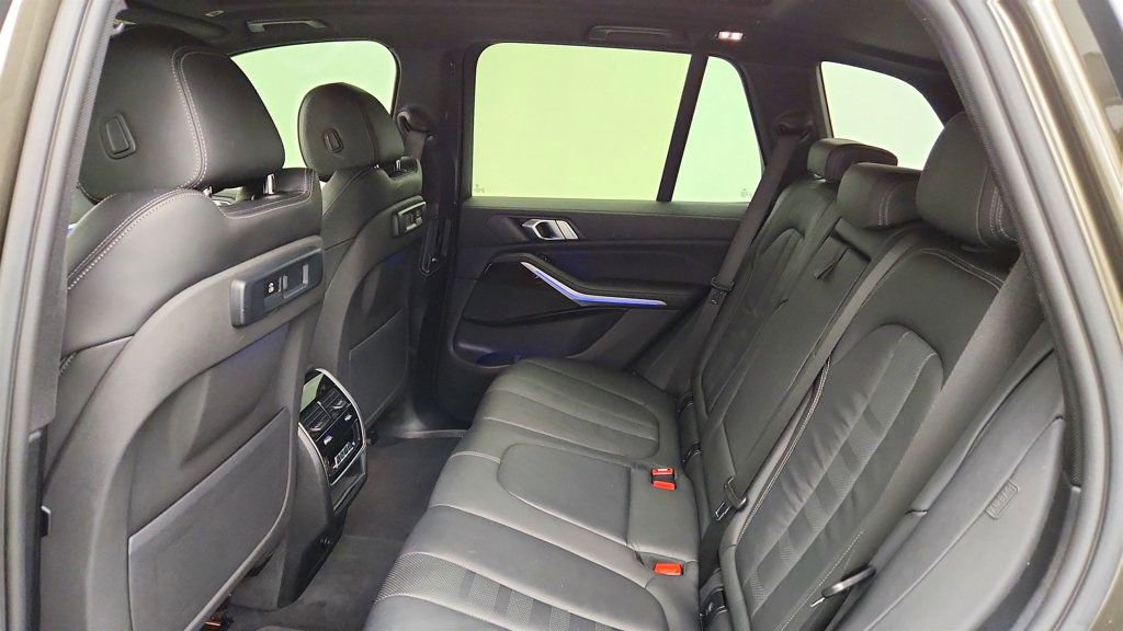Used 2020 BMW X5 xDrive40i w/ Convenience Package AWD/4WD image 23