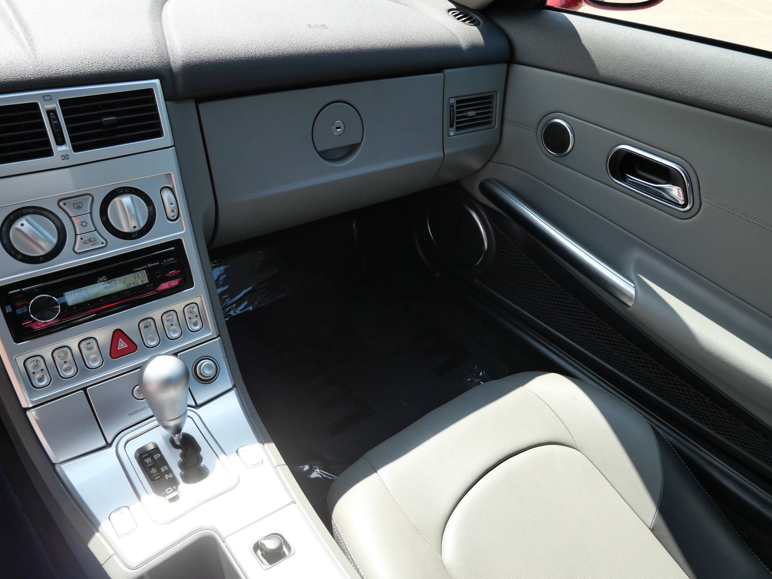 Used 2005 Chrysler Crossfire Limited RWD image 11