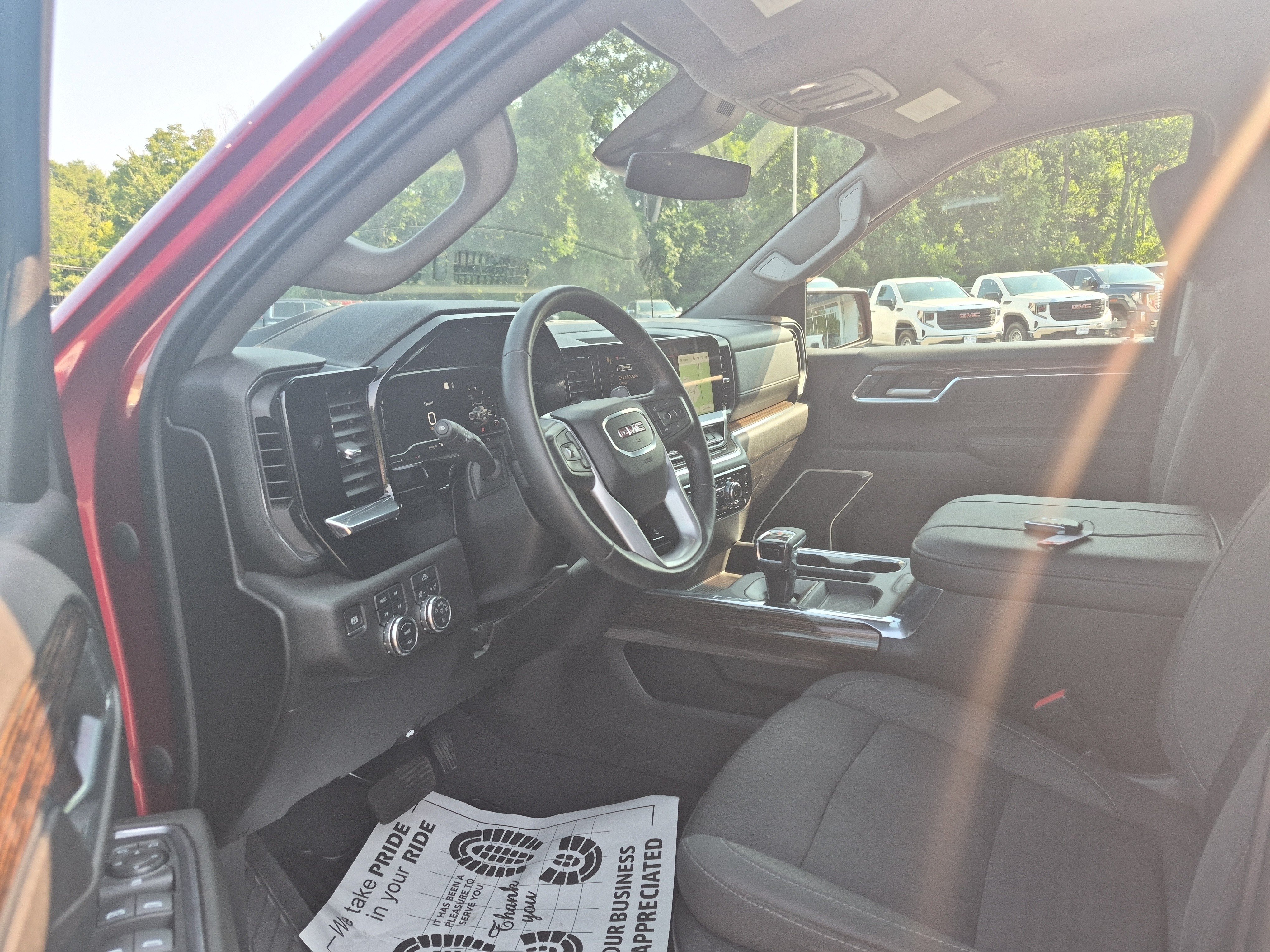 Used 2023 GMC Sierra 1500 Elevation AWD/4WD image 9