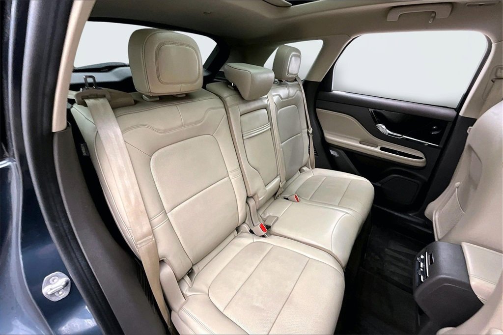 Used 2022 Lincoln Corsair Reserve w/ Equipment Group 201A image 27