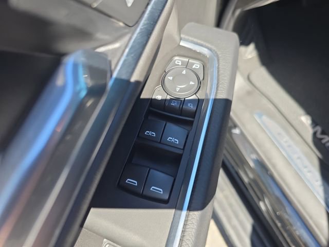 New 2025 GMC Sierra 2500 Denali w/ Technology Package AWD/4WD image 18